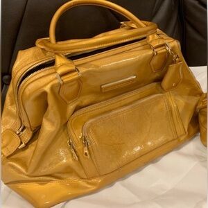 Gold Longchamp Legende Vermis vintage in Very Good cond. Clean inside, No smells